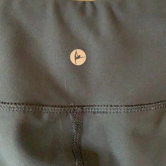 90° by Reflex S Sm Poly/Spandex Leggings Mesh Insets - Picture 5 of 10